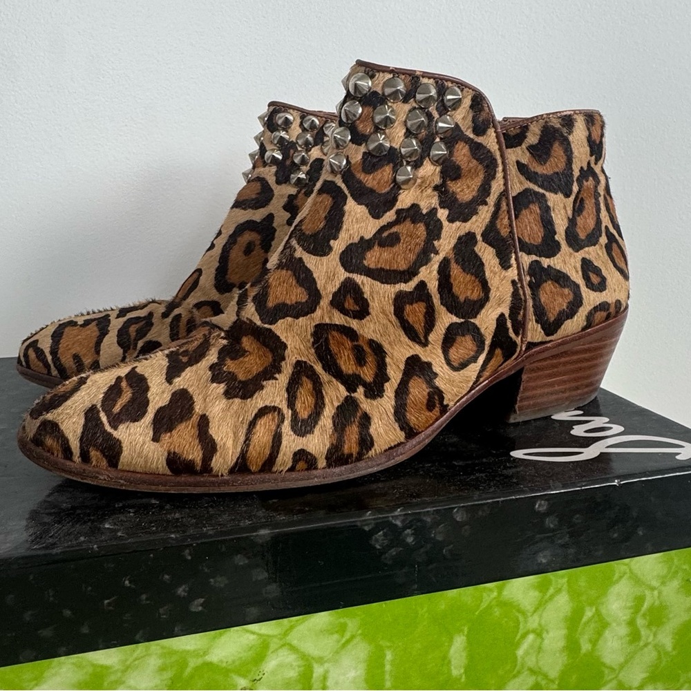 Sam Edelman Brown and Black Ankle Boots